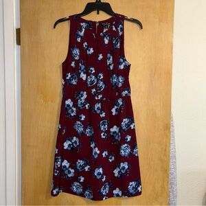41 Hawthorn Burgundy and Blue Floral Dress size small